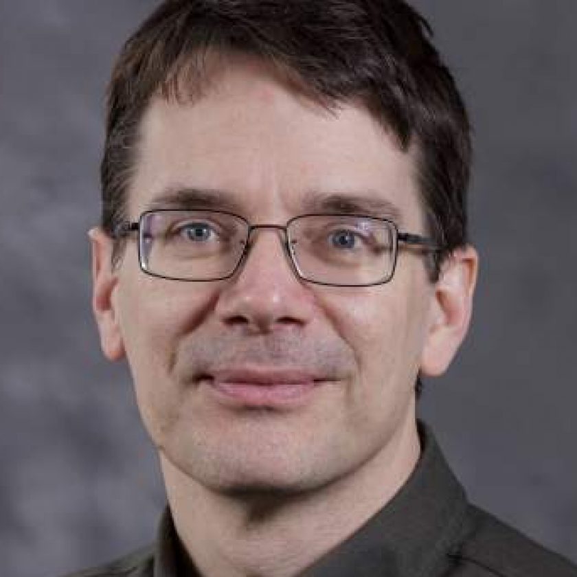 Eric Klavins Headshot