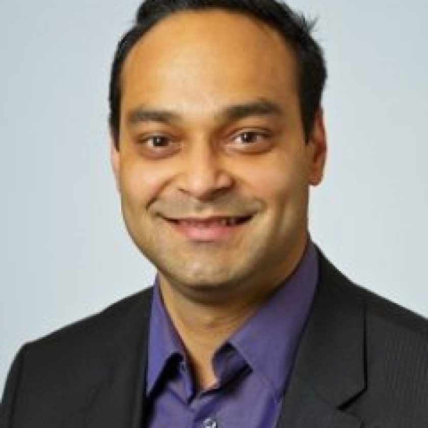 Manu Parashar Headshot