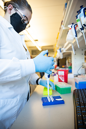 BIOFAB technician Nicole Roullier. Dennis Wise / University of Washington