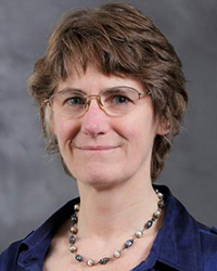 Mari Ostendorf headshot