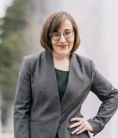 Orsborn lab awarded NIH grant to improve brain-computer interfaces for movement disorders Thumbnail
