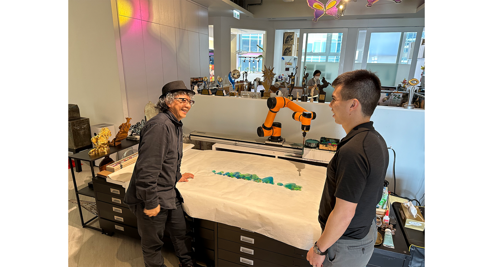 UW ECE alumnus Victor Wong pushes boundaries in art and technology Banner