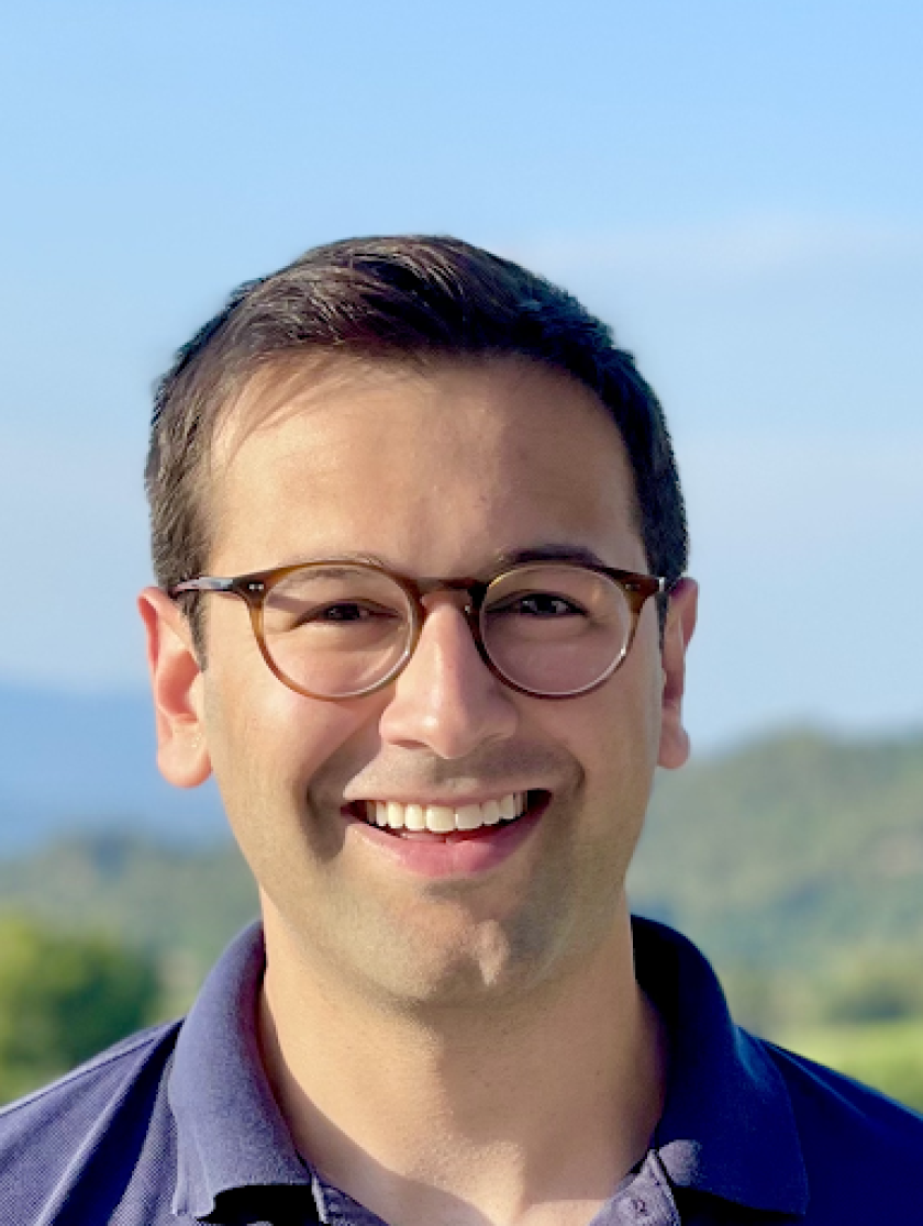Eric Mazumdar Headshot