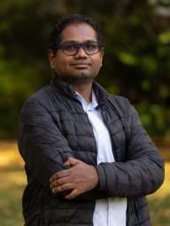 Dinuka Sahabandu Headshot