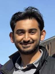 Aditya Krishna Headshot