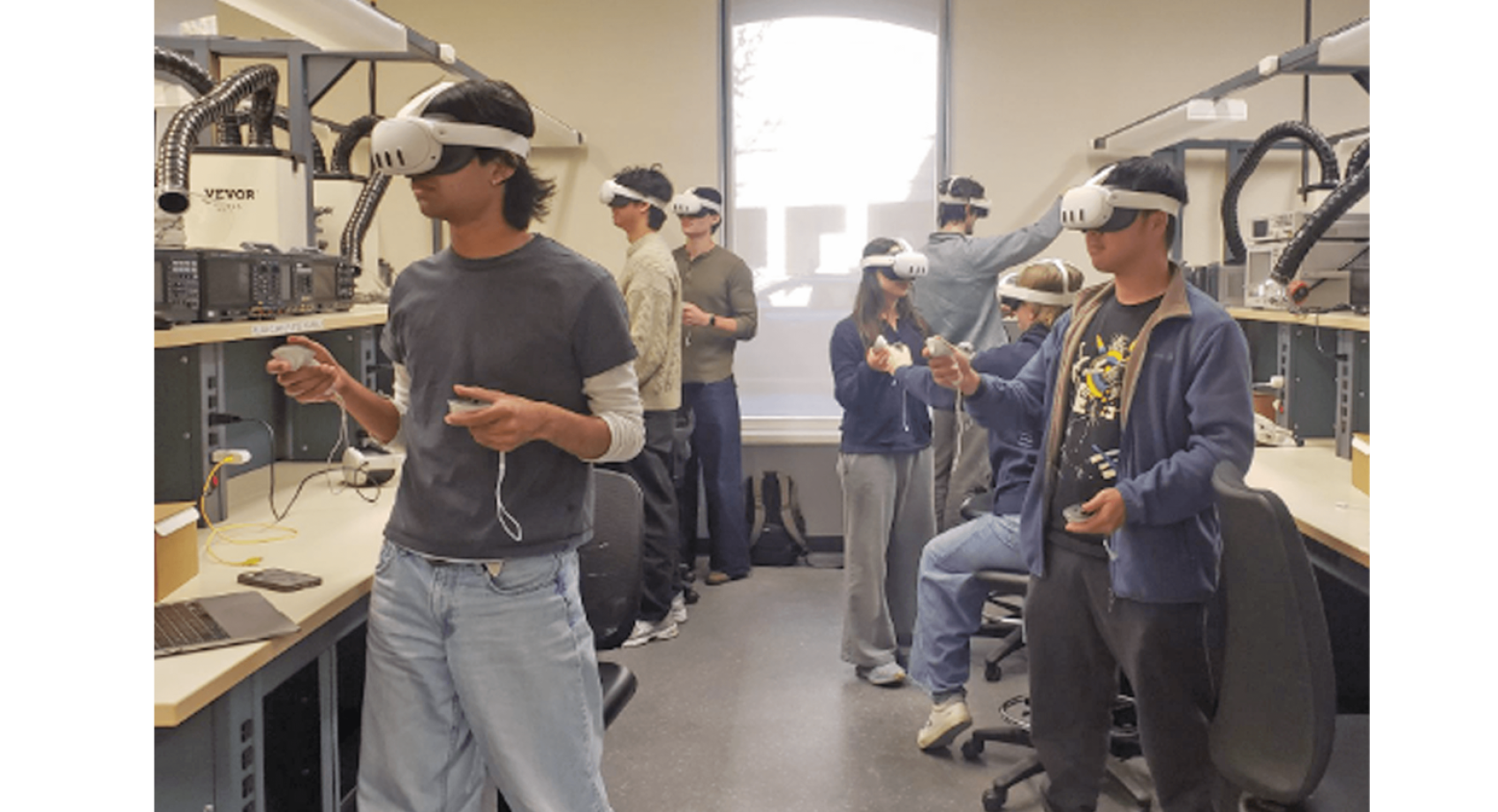 UW ECE introduces virtual reality training for students to help fill crucial semiconductor jobs Banner